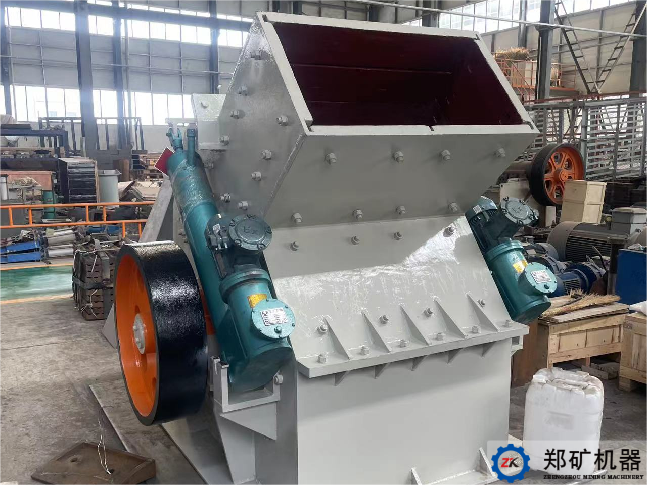 熱烈祝賀徐州PC1000×1000錘式破碎機(jī)設(shè)備交貨完成！